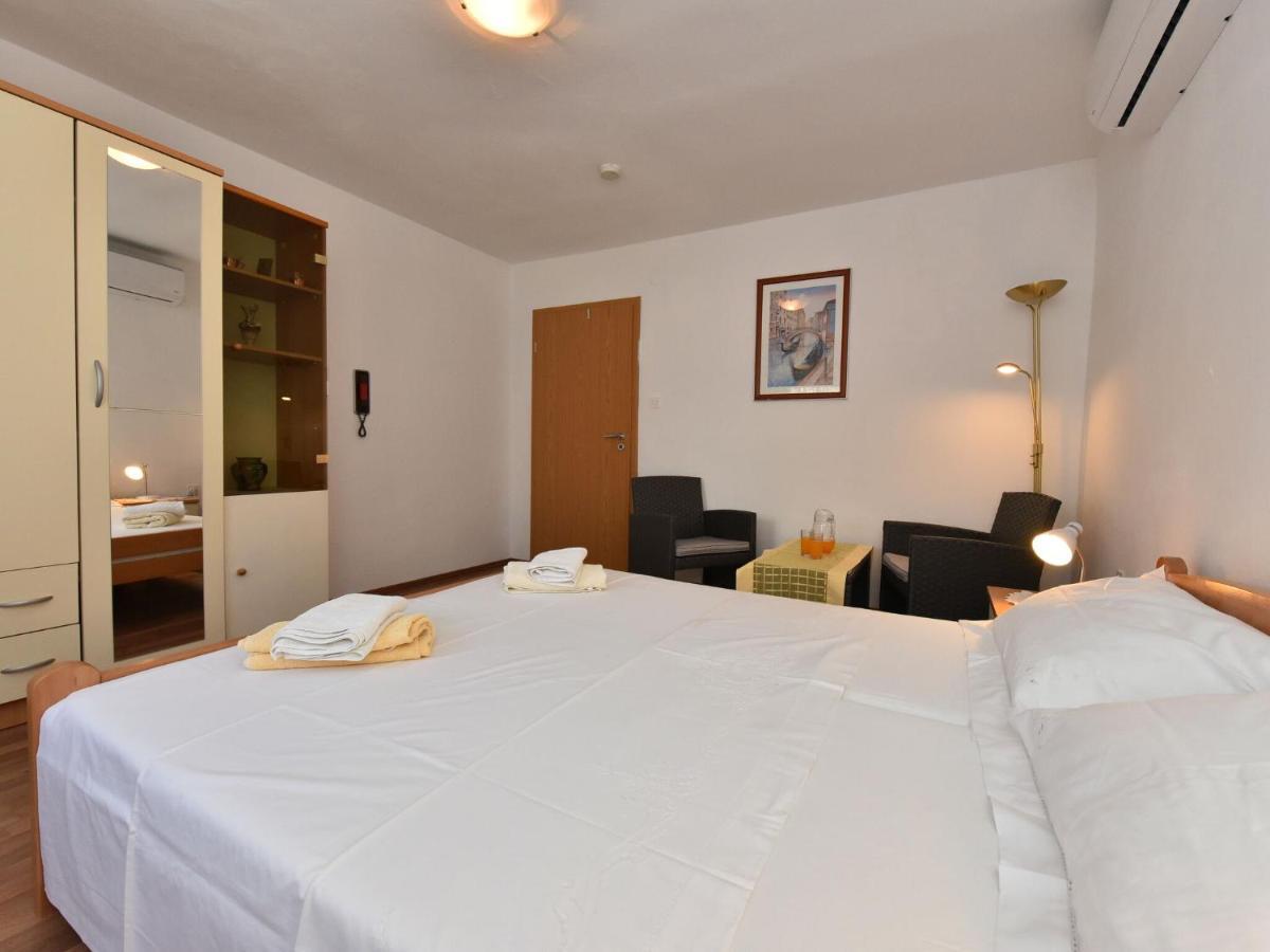Traditional Apartment In Zadar With Garden Exteriér fotografie